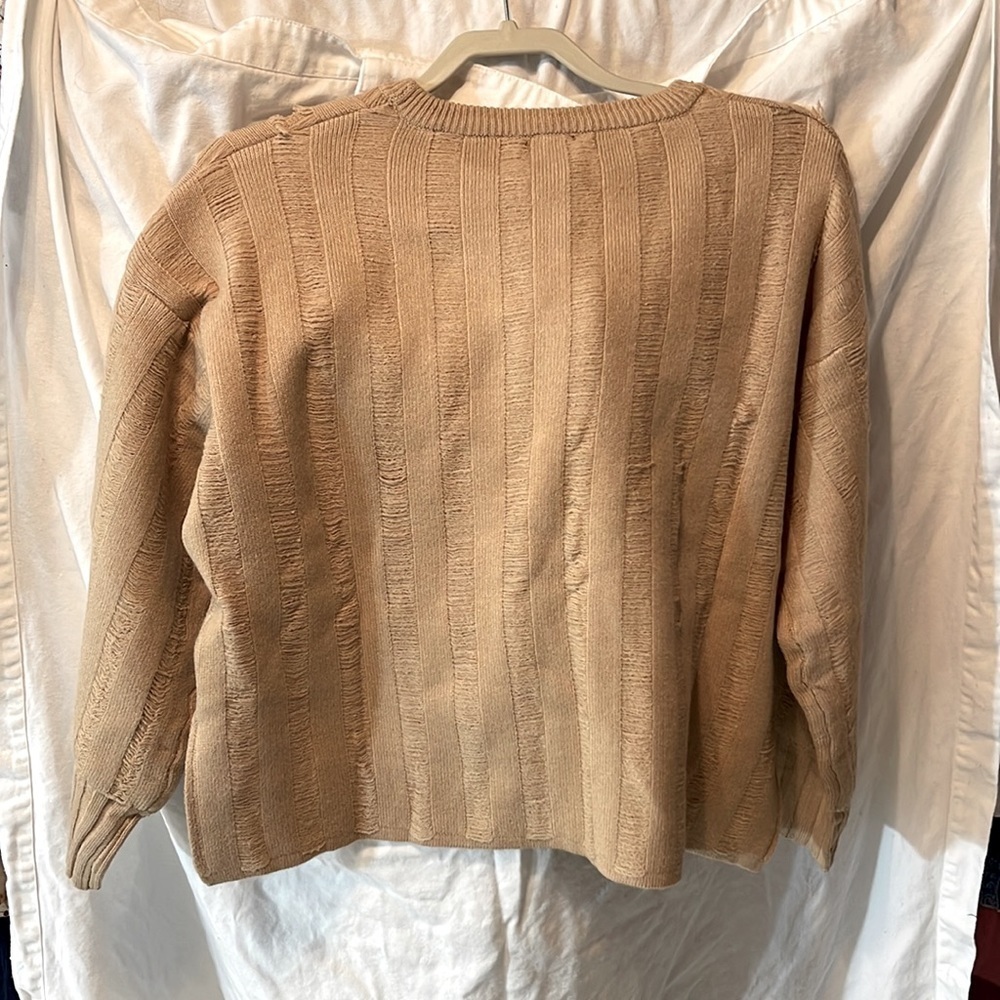 Urban Outfitters Lumiere Camel Distressed Lg Sleeves Sweater. Size S. P325/A - Picture 2 of 5